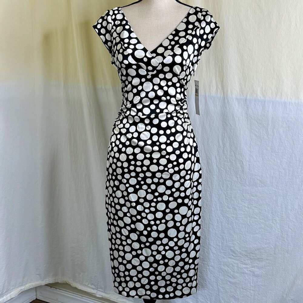 NWT Maggy L Black & Ivory Polka V-Neck Lined Side Ruching Dress Size 4 Bodycon *